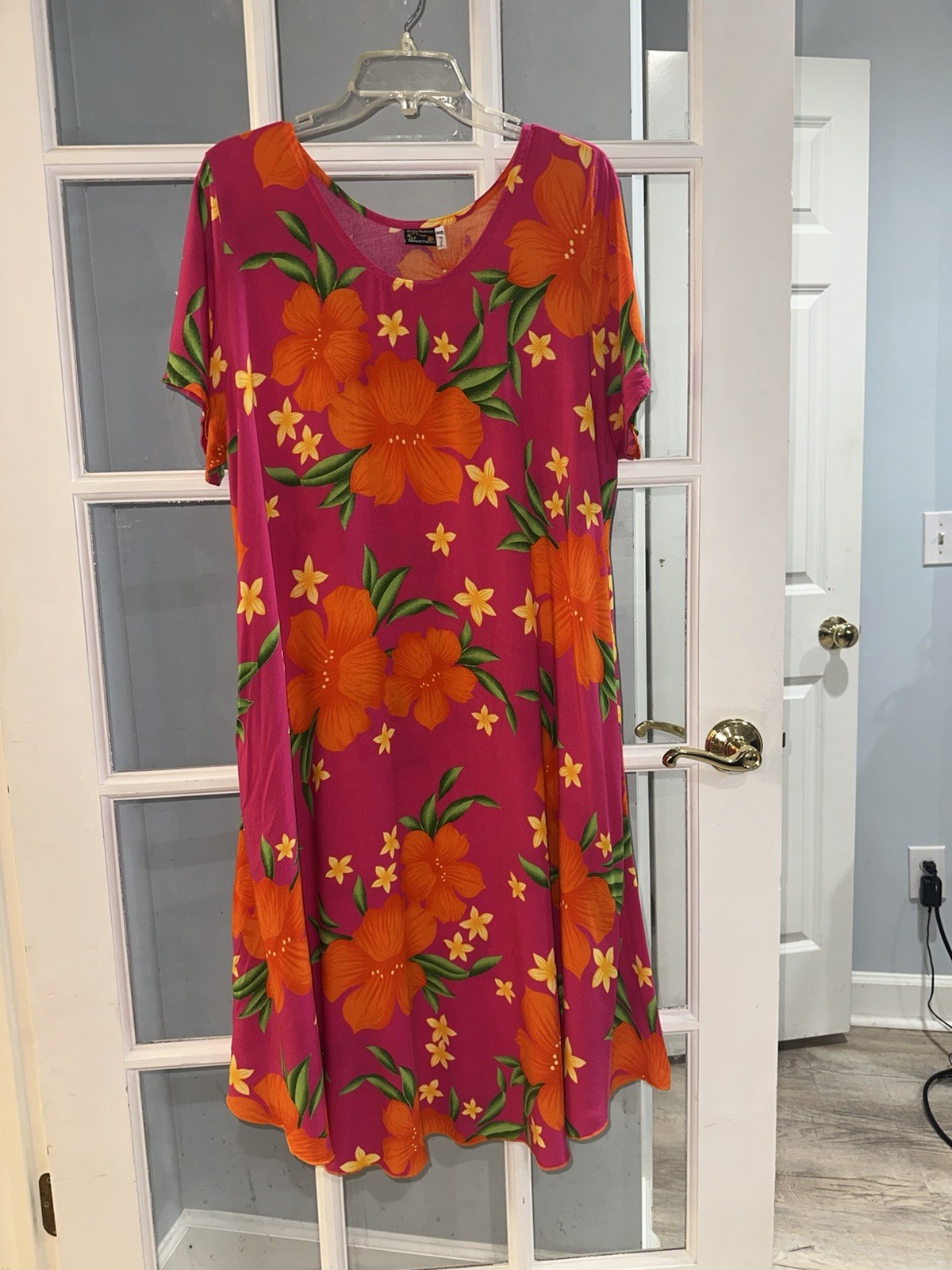 Aloha Fashion Hawaiian Dress Floral Luau Travel Cruise Wear OS One Size Pink