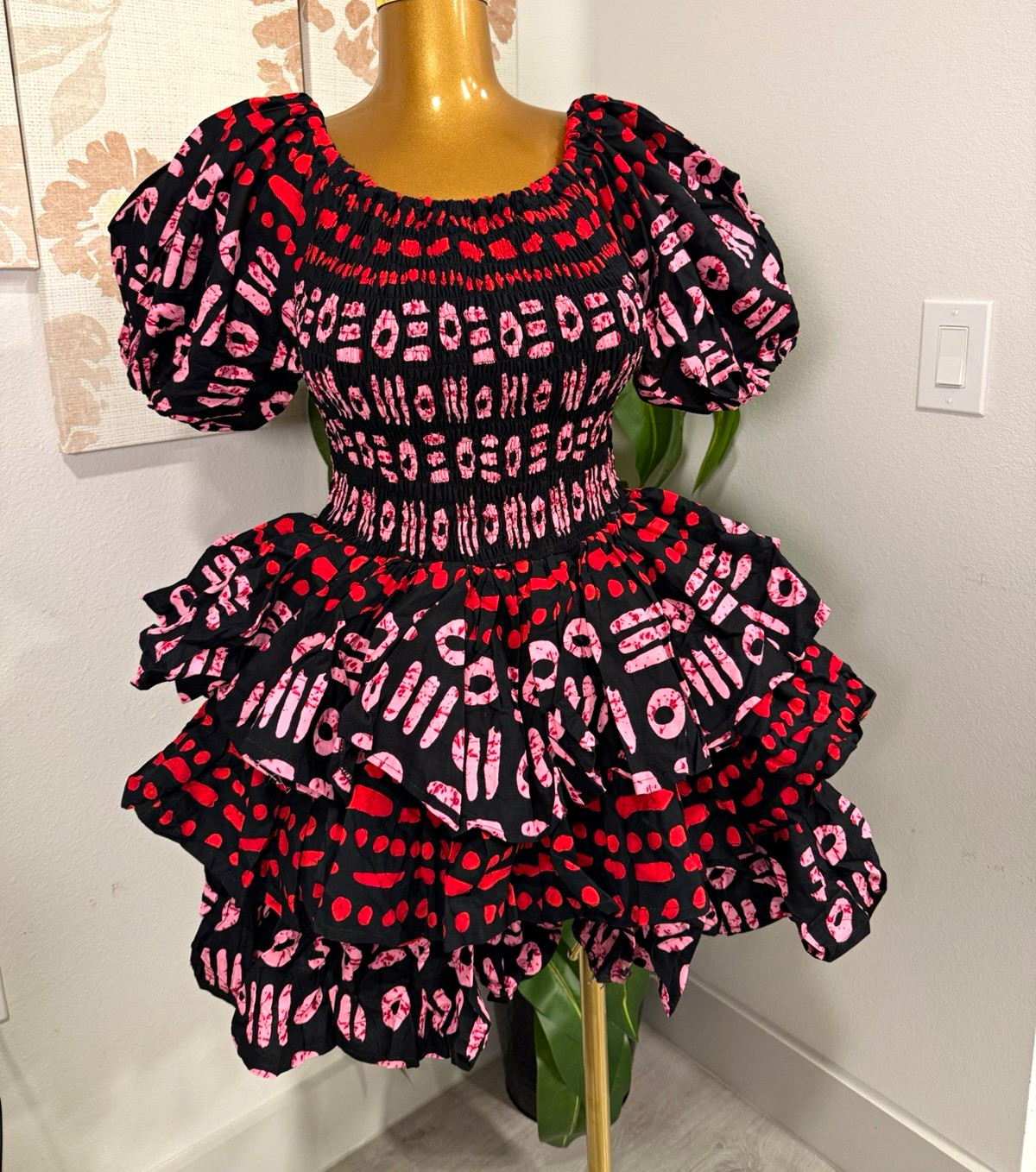 Women’s Black/Pink/Red Geometric Smocked Puff Sleeve Ruffle Mini Dress O/S