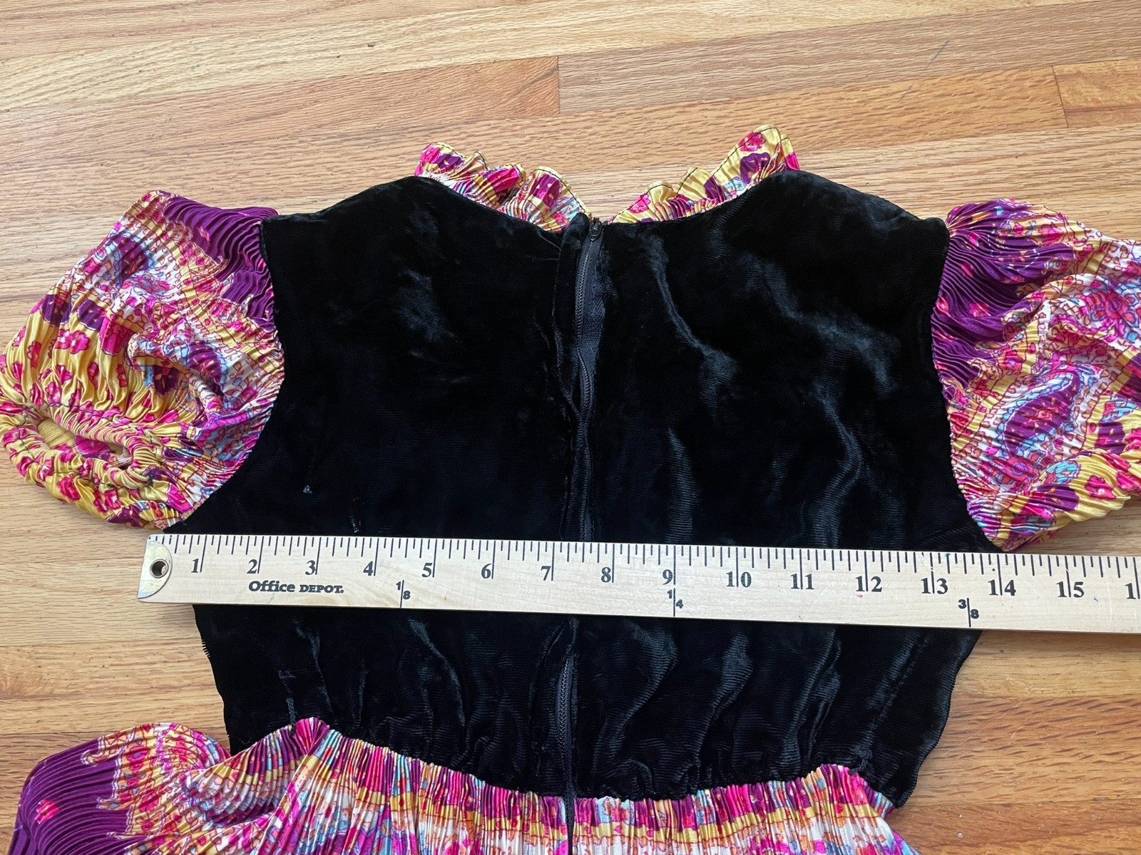 One Flight Up By Rae Hepburn Hippie Women’s 70s S Gypsy Purple Renaissance
