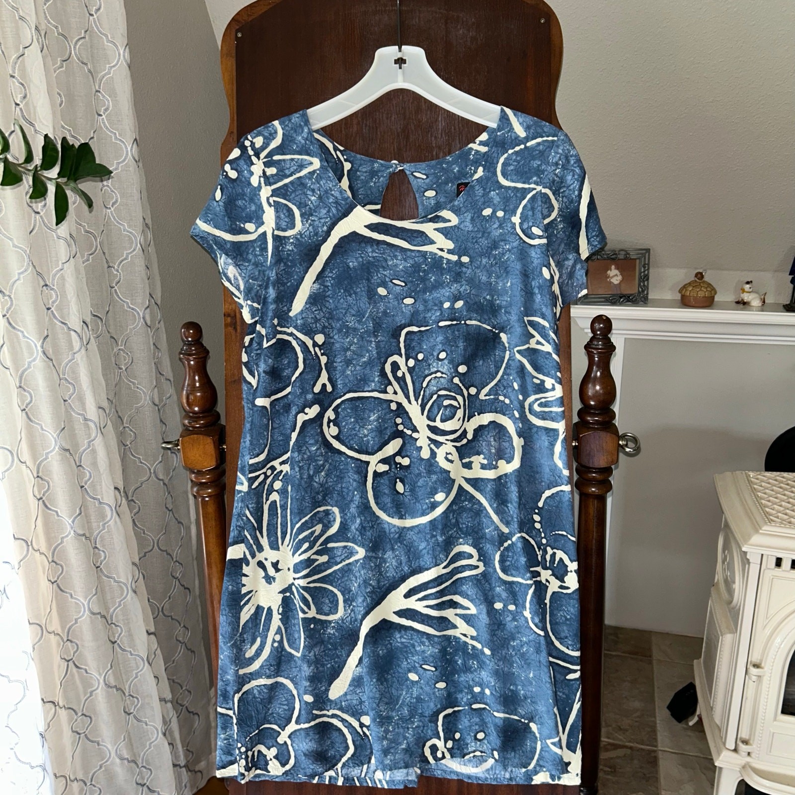 Jams World Hula Moon Ice Flower Dress in a blue Hawaiian print size Large
