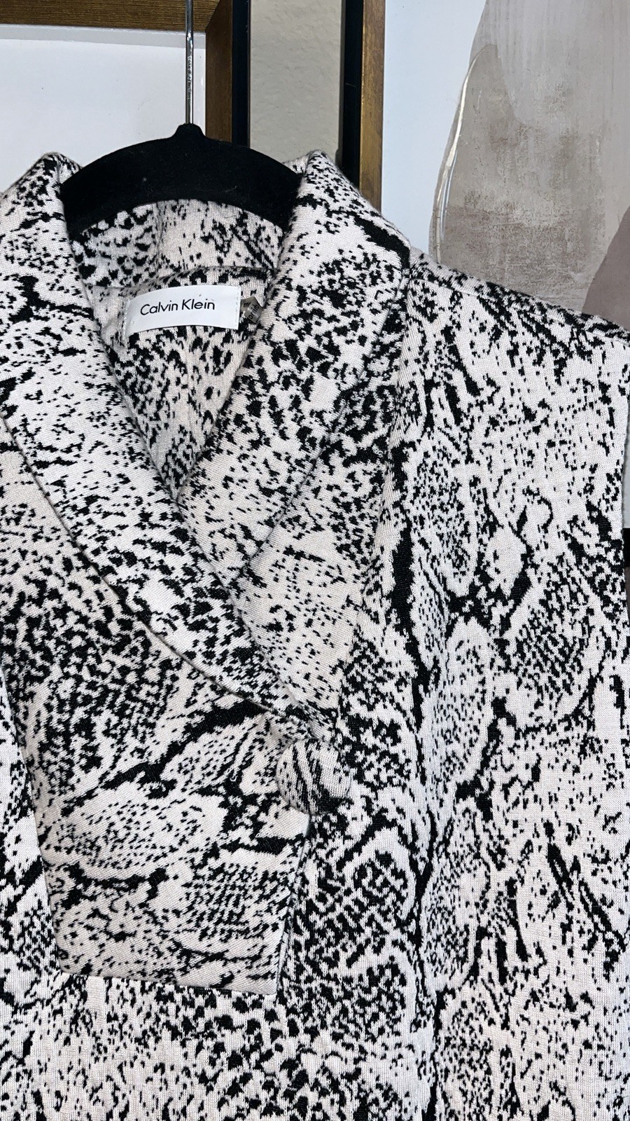 Calvin Klein Sleeveless Snake Print Sheath Dress Women’ Size M Black/Gray&White