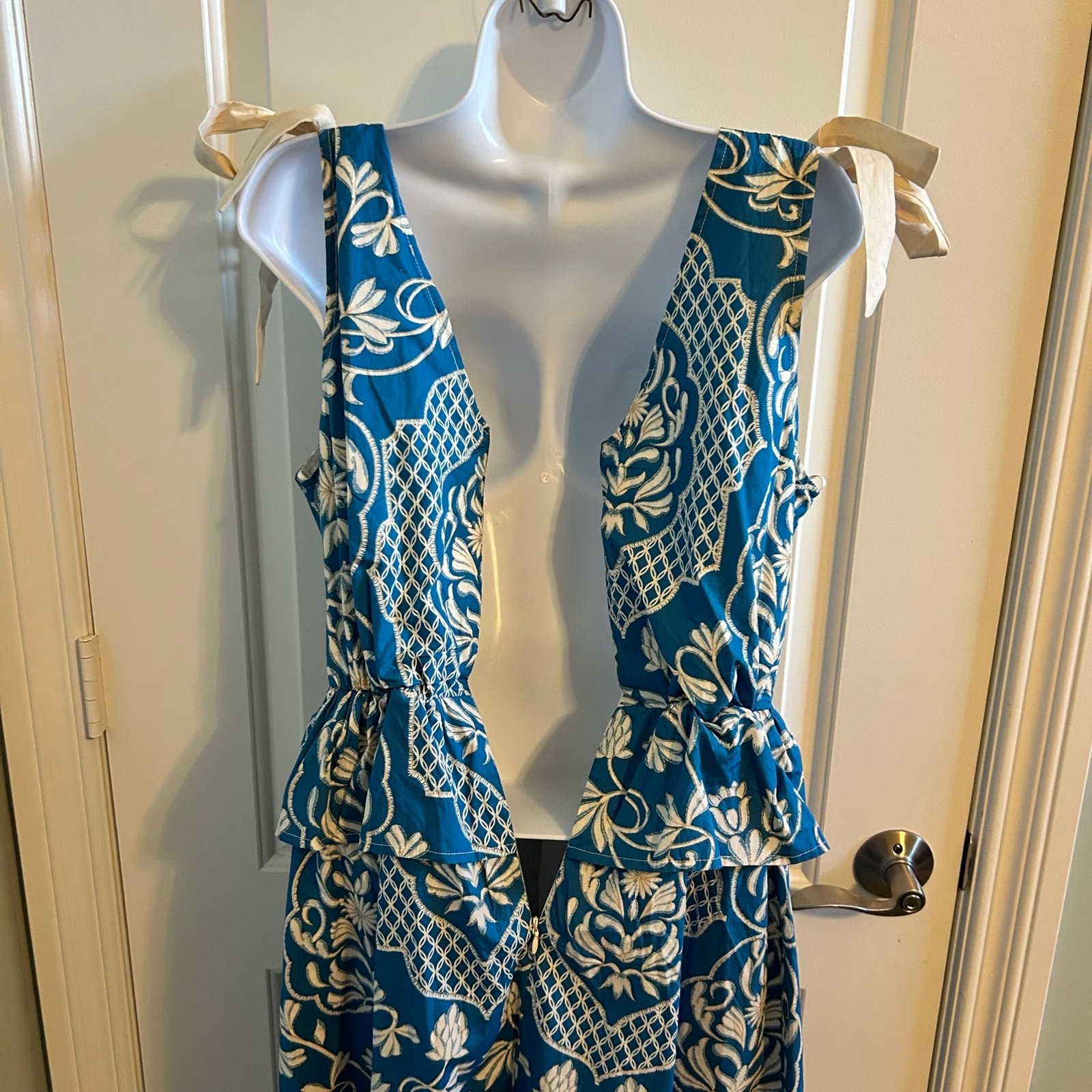 Mood River V Neck Border Print Ruffle Tie Strap Midi Dress size Medium