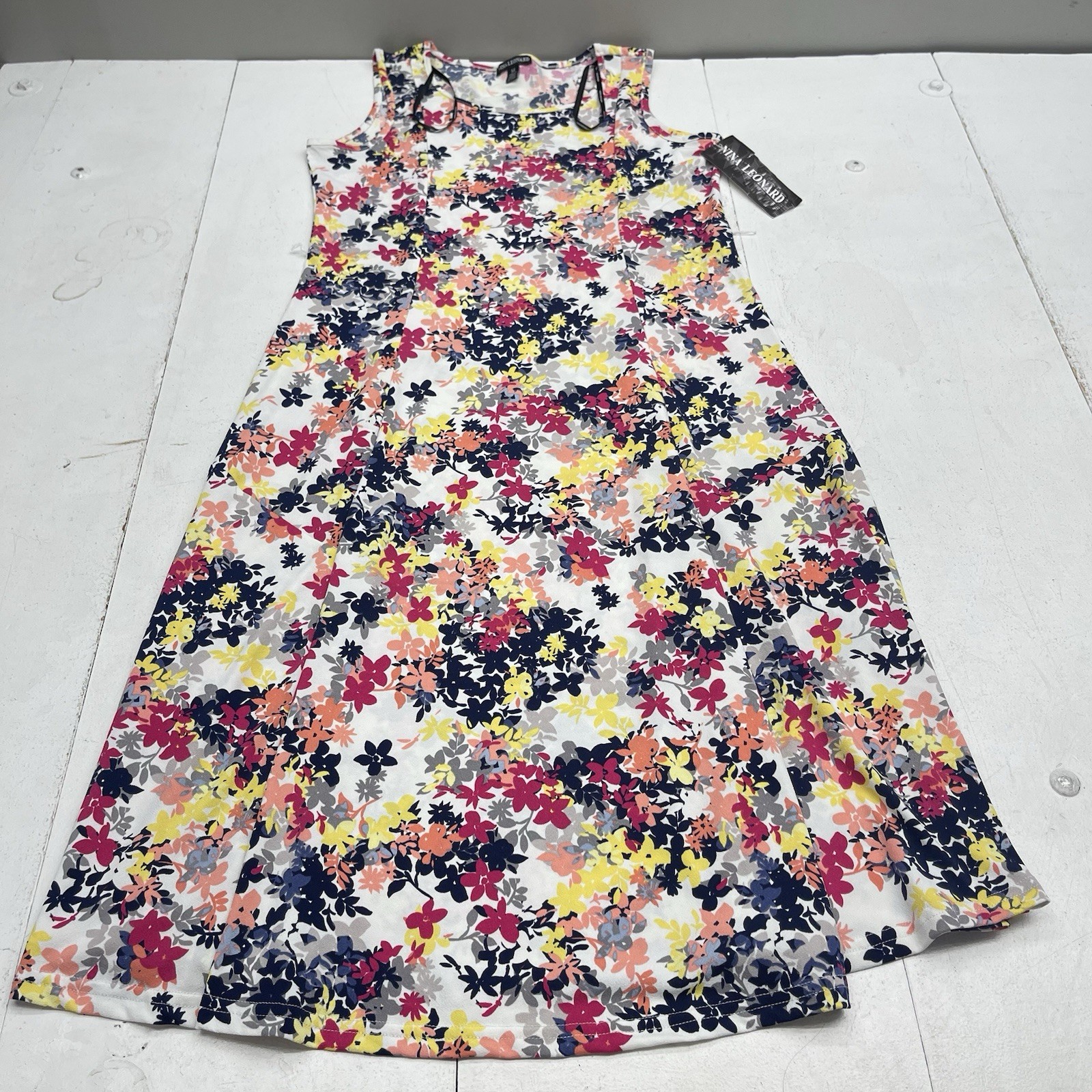 Nina Leonard White Dragon Fruit Floral Stretch Sleeveless MIDI Dress Womens M