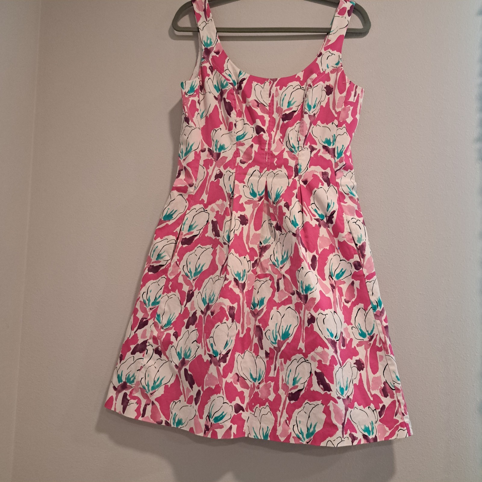 Anne Klein Pink Floral Sleeveless Scoop Neck Pleated Dress Women’s Size 8 EUC