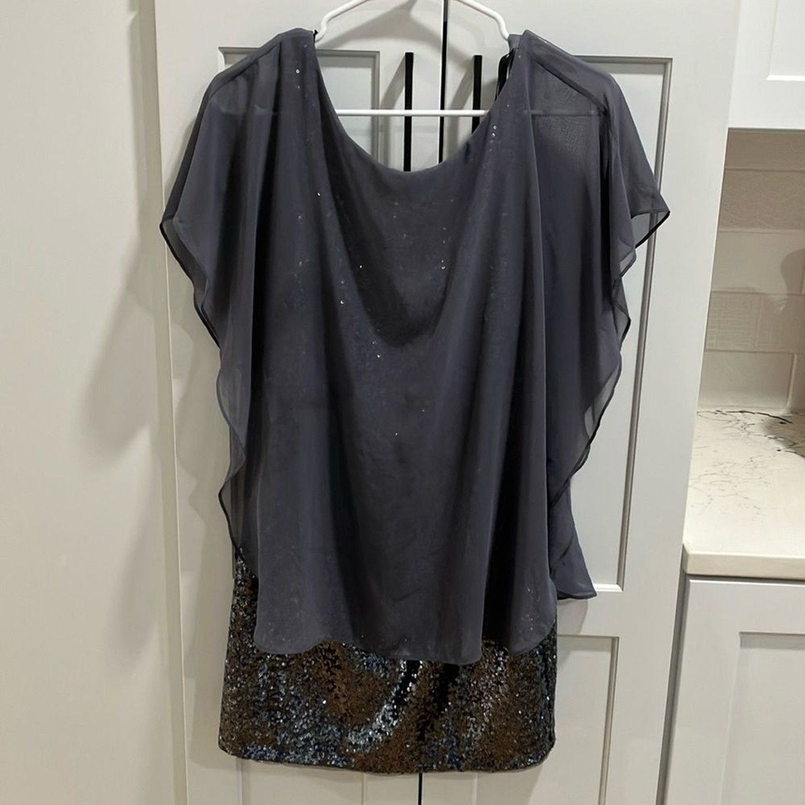Betsy & Adam Women’s Gray Sheer Chiffon Overlay Sequin 100% Polyester Mini Dress