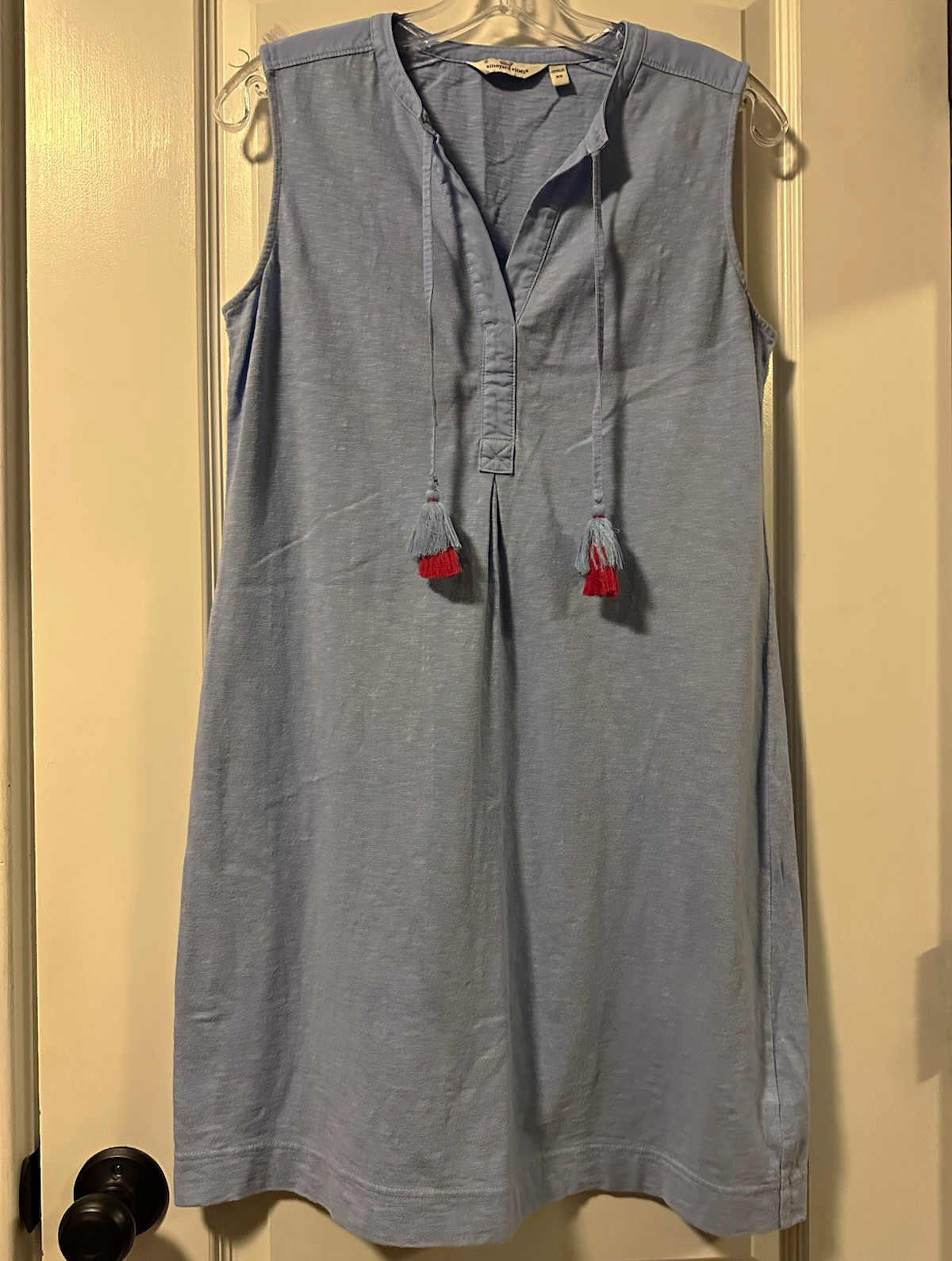 Vineyard Vines Blue Chambray Shift Dress V-Neck Sleeveless Tassel Tie XS