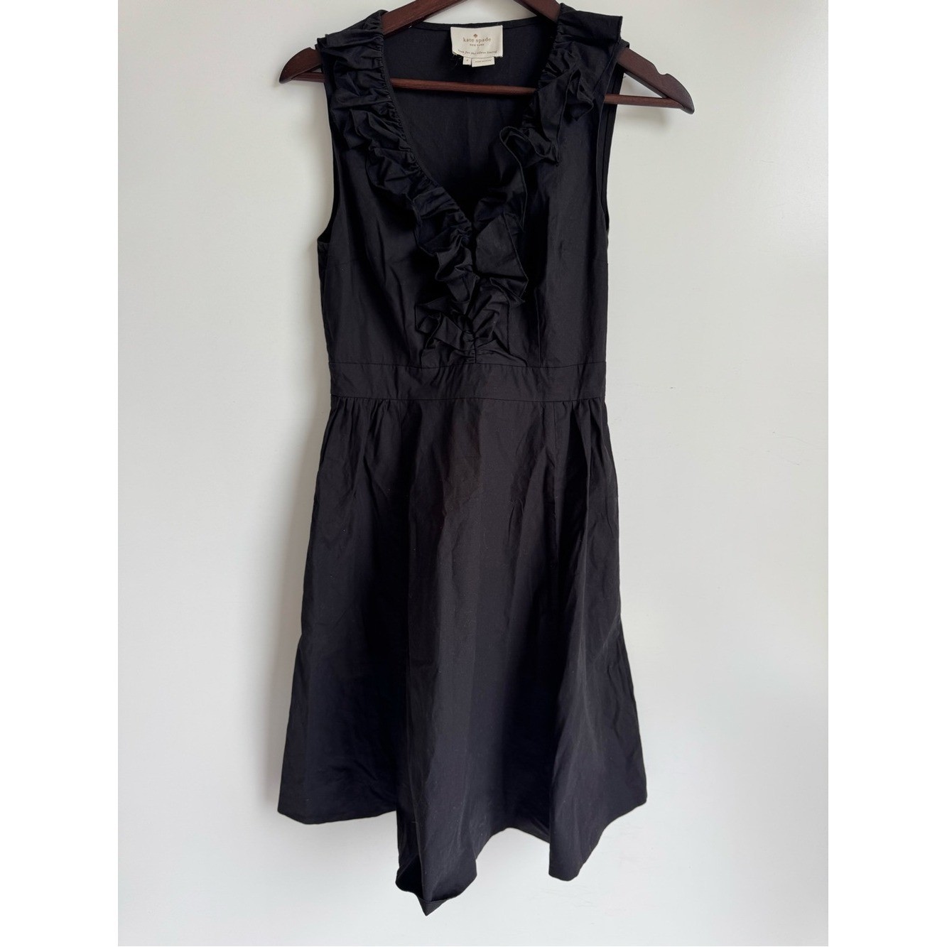 Kate Spade Poplin Ruffle V-Neck Dress Black Sleeveless Size 4 event formal lbd