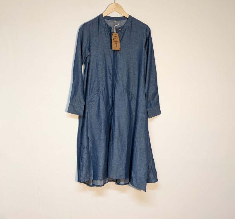 Embellish By Creative Co-Op Blue Chambray Long Sleeve A-Line Midi Dress, Small