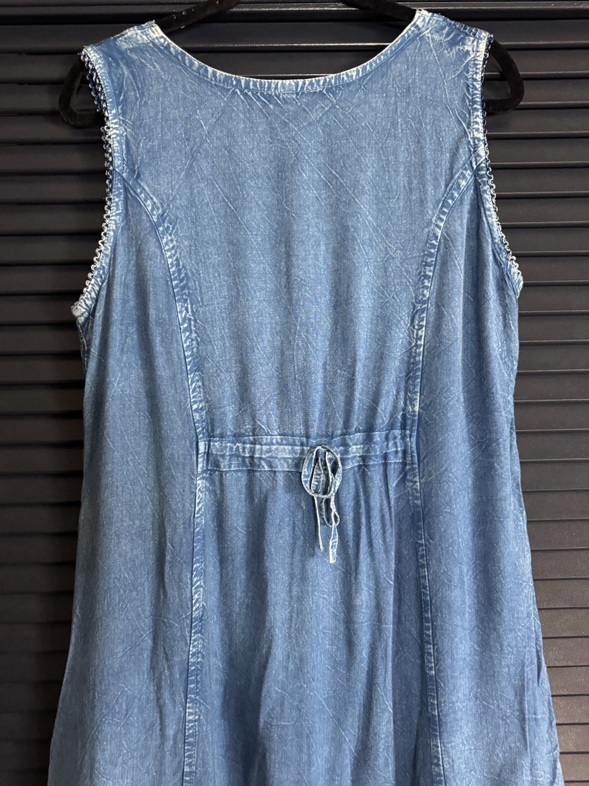 Raya Sun Blue Chambray Sleeveless Embroidered Dress Size M Boho Cottagecore