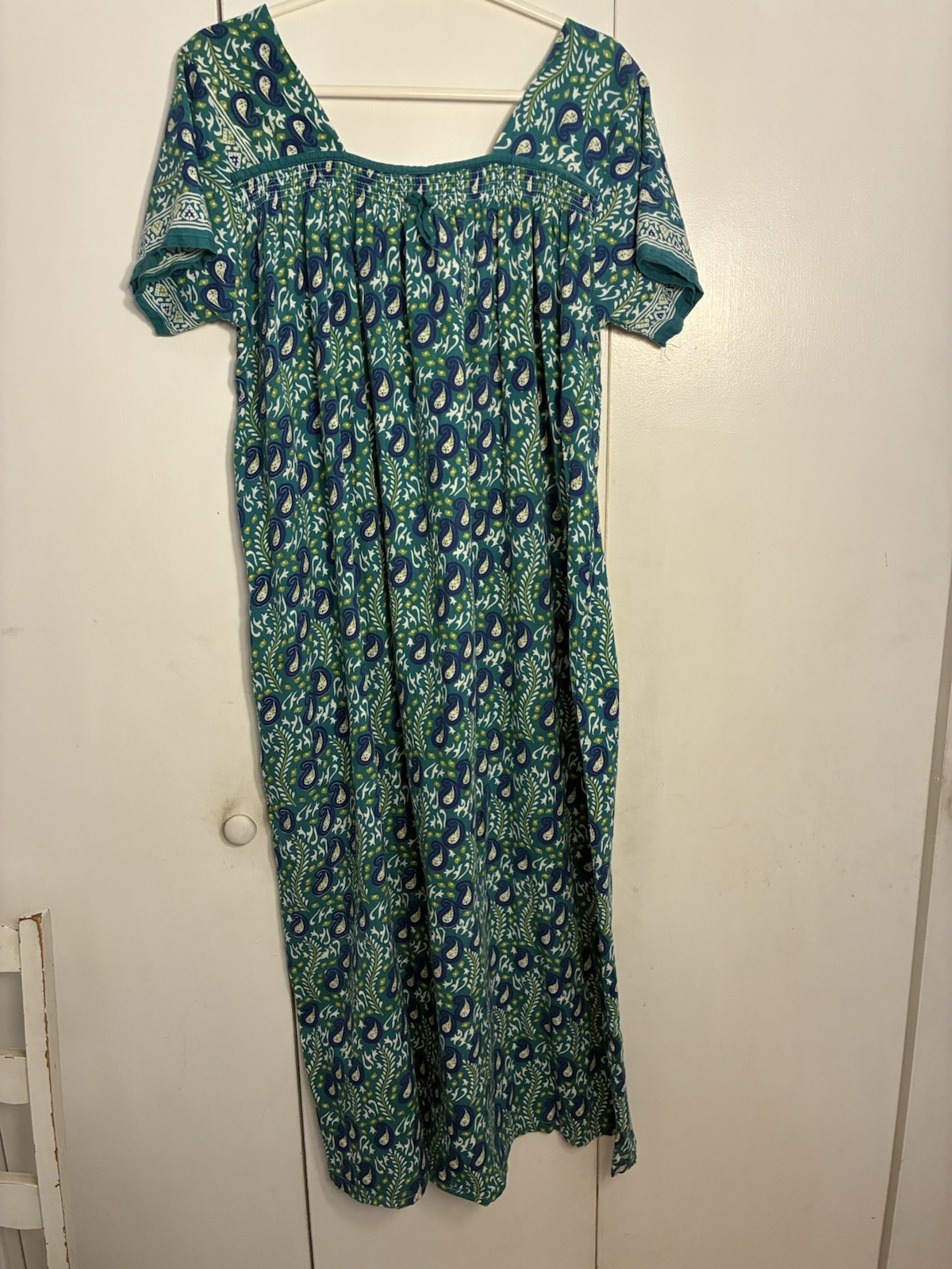 Vintage Mumu House Patio Dress Green Batik Paisley Maxi Loungewear Grandma Core
