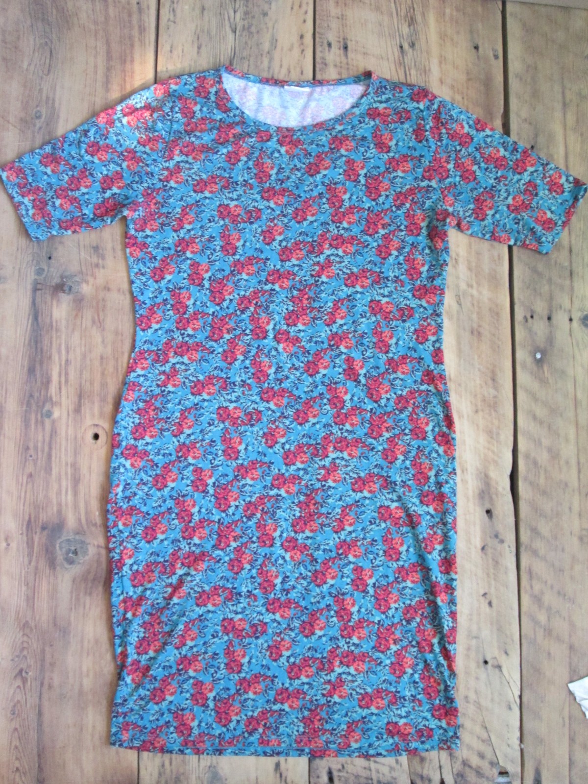 LulaRoe Julia XL Dress Blue Green Red Rose Floral Fitted Sheath Poly Stretch