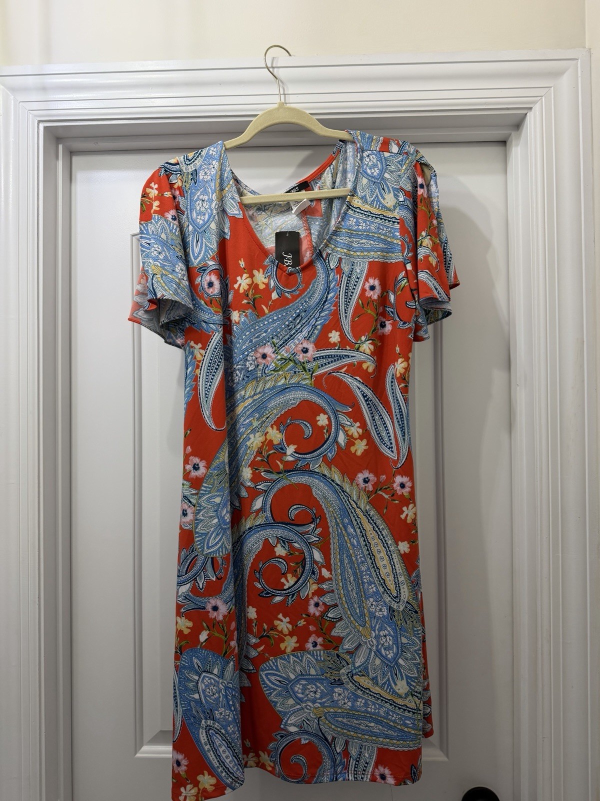 JBS Women’s M Red Blue White Paisley V-Neck Short Sleeve Shift Knee Dress