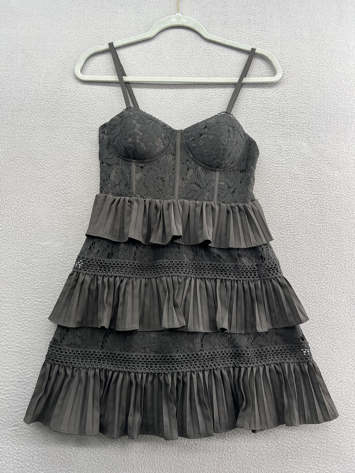 DO+BE Dress Womens Small Black Lace Tiered Ruffle Pleated Mini Adjustable Straps