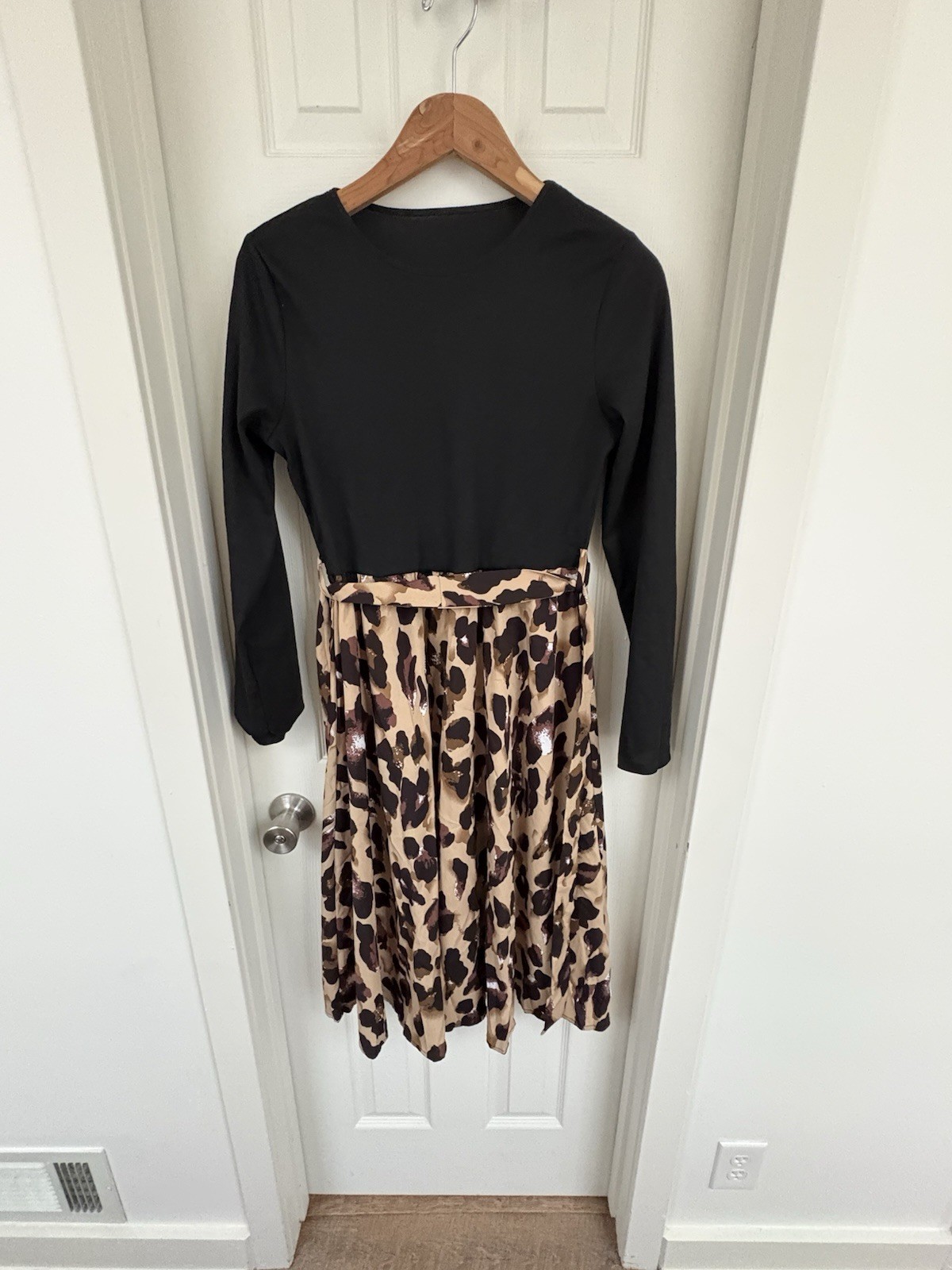 Black Long Sleeve Dress With Leopard Skirt SHEIN Size Large 8/10