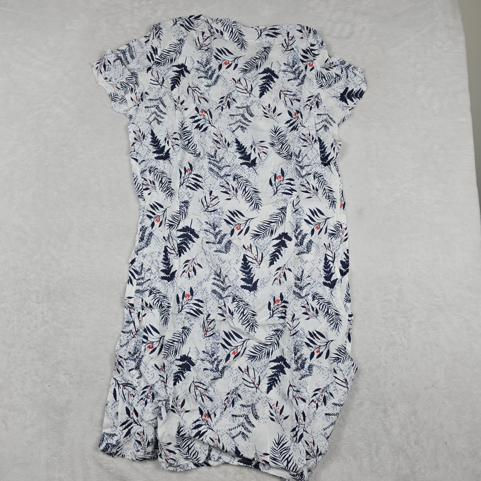 Step In Style Women’s Size XL White Floral Short Sleeve Dress New