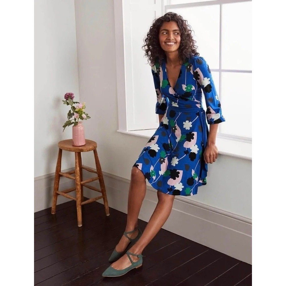 BODEN Edie Jersey Knit Wrap Dress Blue Summit Floral Press Print Preppy Size 8