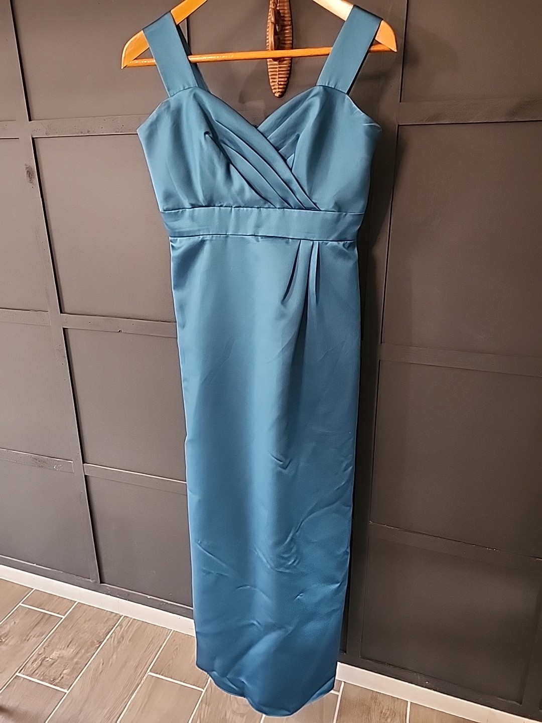 Alfred Angelo Formal Dress, Size 16, Teal, Wide Strap And Zipper Back, Long
