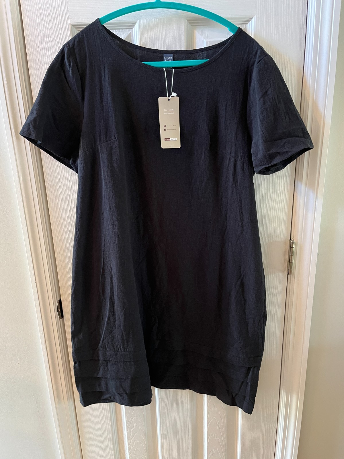 Emery Rose Black round Neck short sleeve fabric trim edge hem Dress Size L NWT