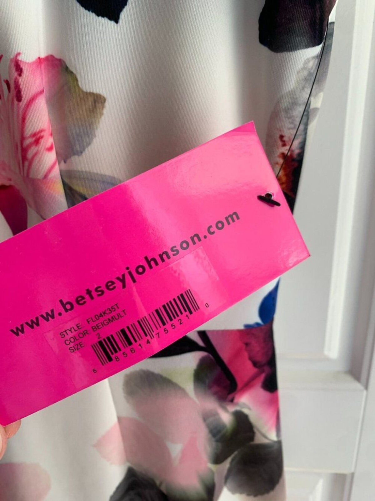 Betsey Johnson NWT Floral Scuba Sheath Dress Ruffle Hem White Pink Size 2