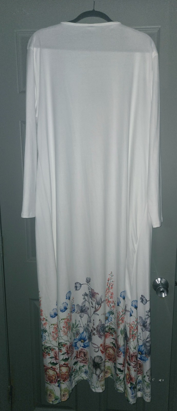 SHEIN CURVE Plus White Floral Sleeveless Dress & Long Robe Set