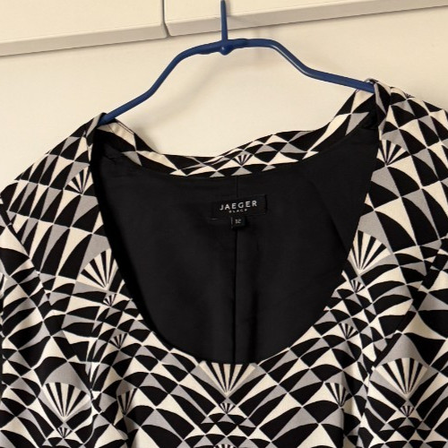 Jaeger Black Range Silk Size 12 Black/Cream/Grey geometric patterned dress