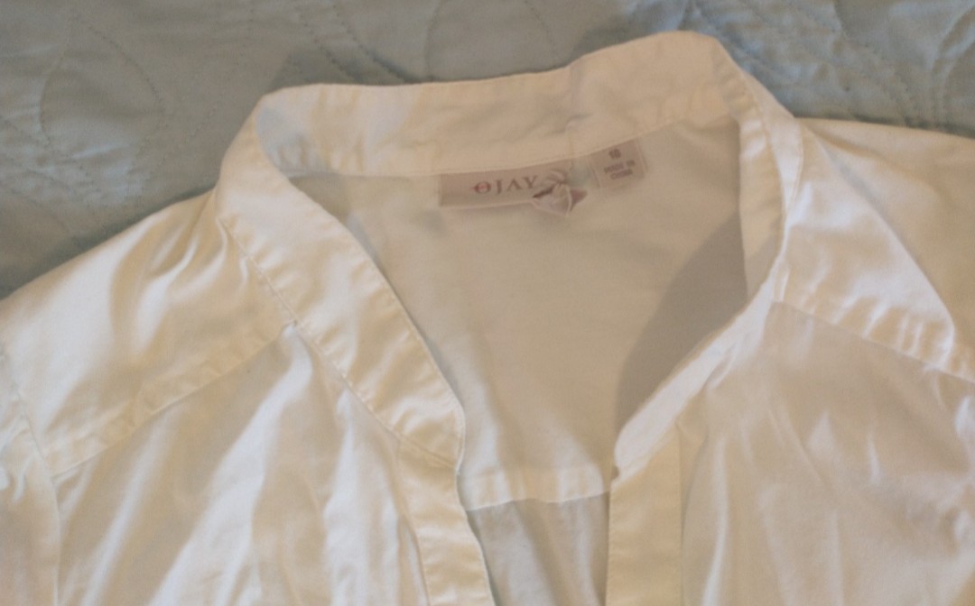 OJAY White Solid Button Front Shirt Dress V-Neck 3/4 Sleeve Knee Length size 10