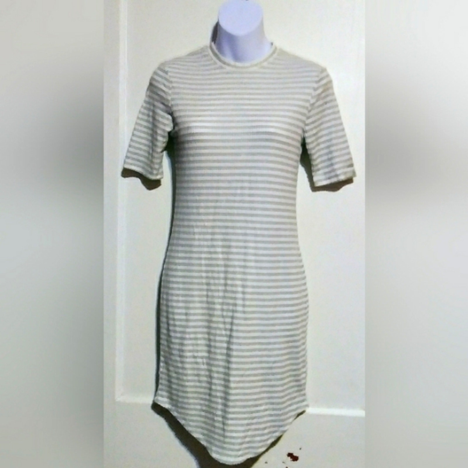 NYC LADIES GREY & WHITE STRIPED MIDI DRESS SZ S