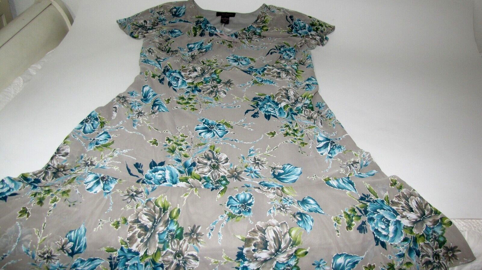 NWT Isabel Hayley Timeless Trends flowy Coctail dress Teal Flowers Women’s 18W