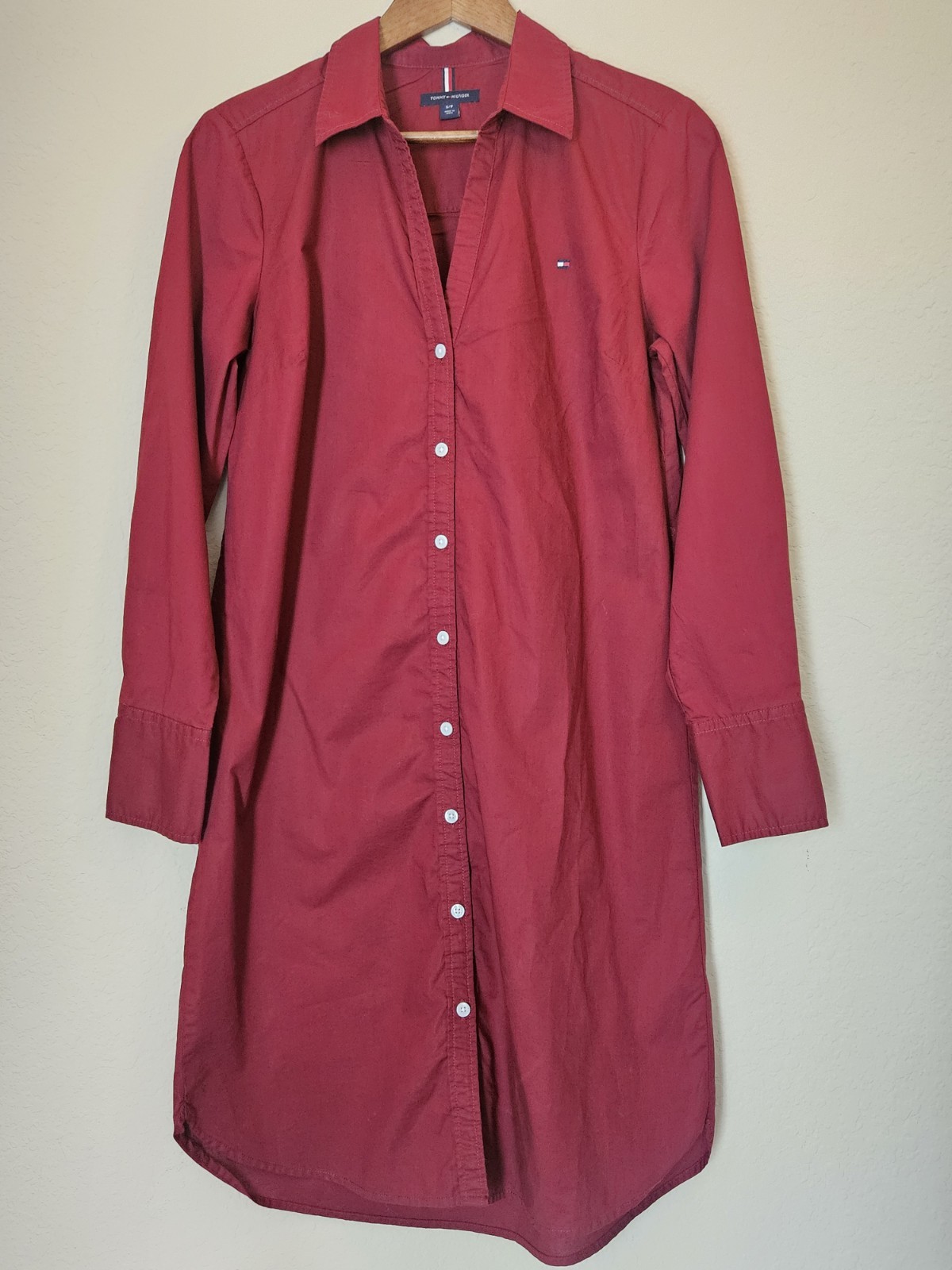 Tommy Hilfiger Shirt Dress Womens Size Small Petite Maroon Button Down Flag Logo
