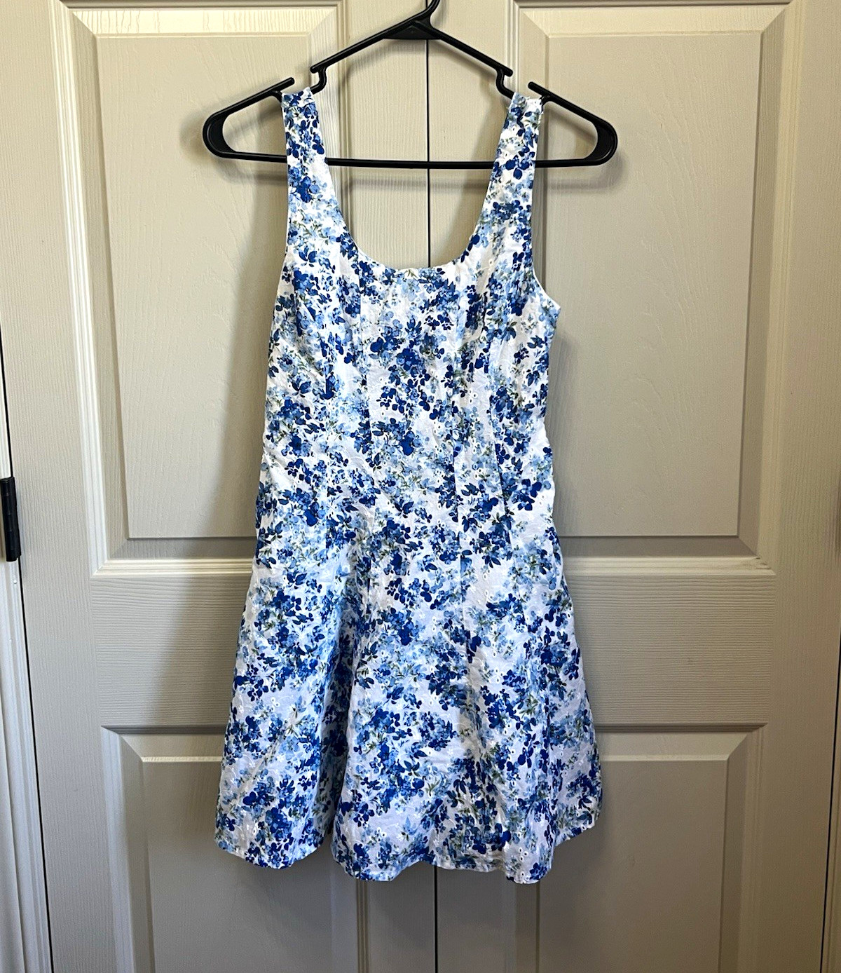 Joanna XS Blue White Floral Smocked Square Neck Sleeveless Mini Dress