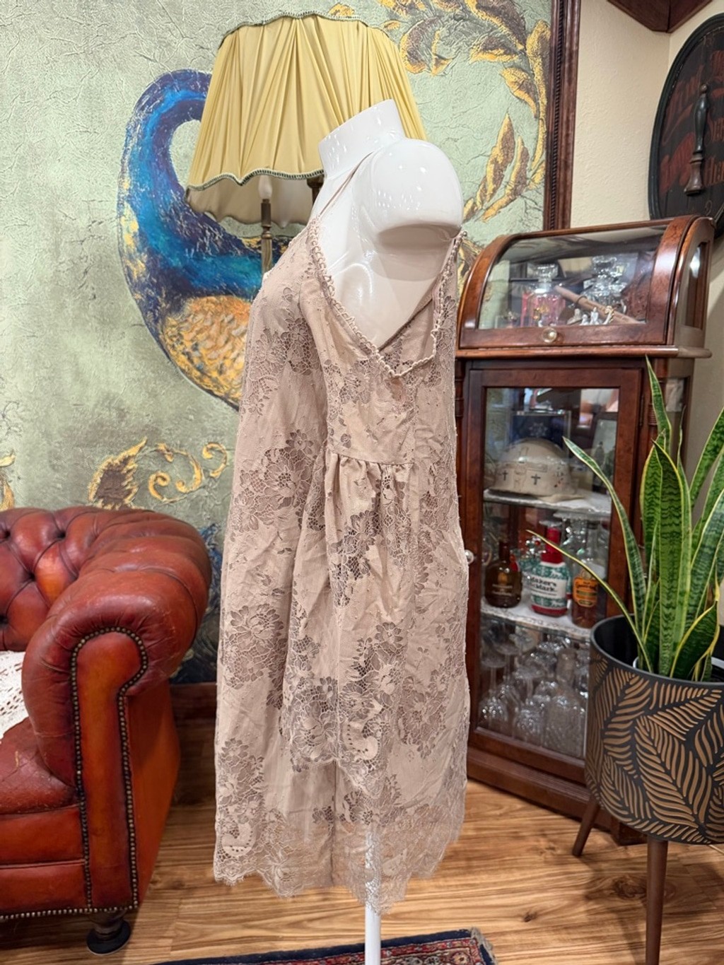 Loveriche NWT Lace Cold Shoulder Mini Dress Taupe Boho Bell Sleeve Medium Brand