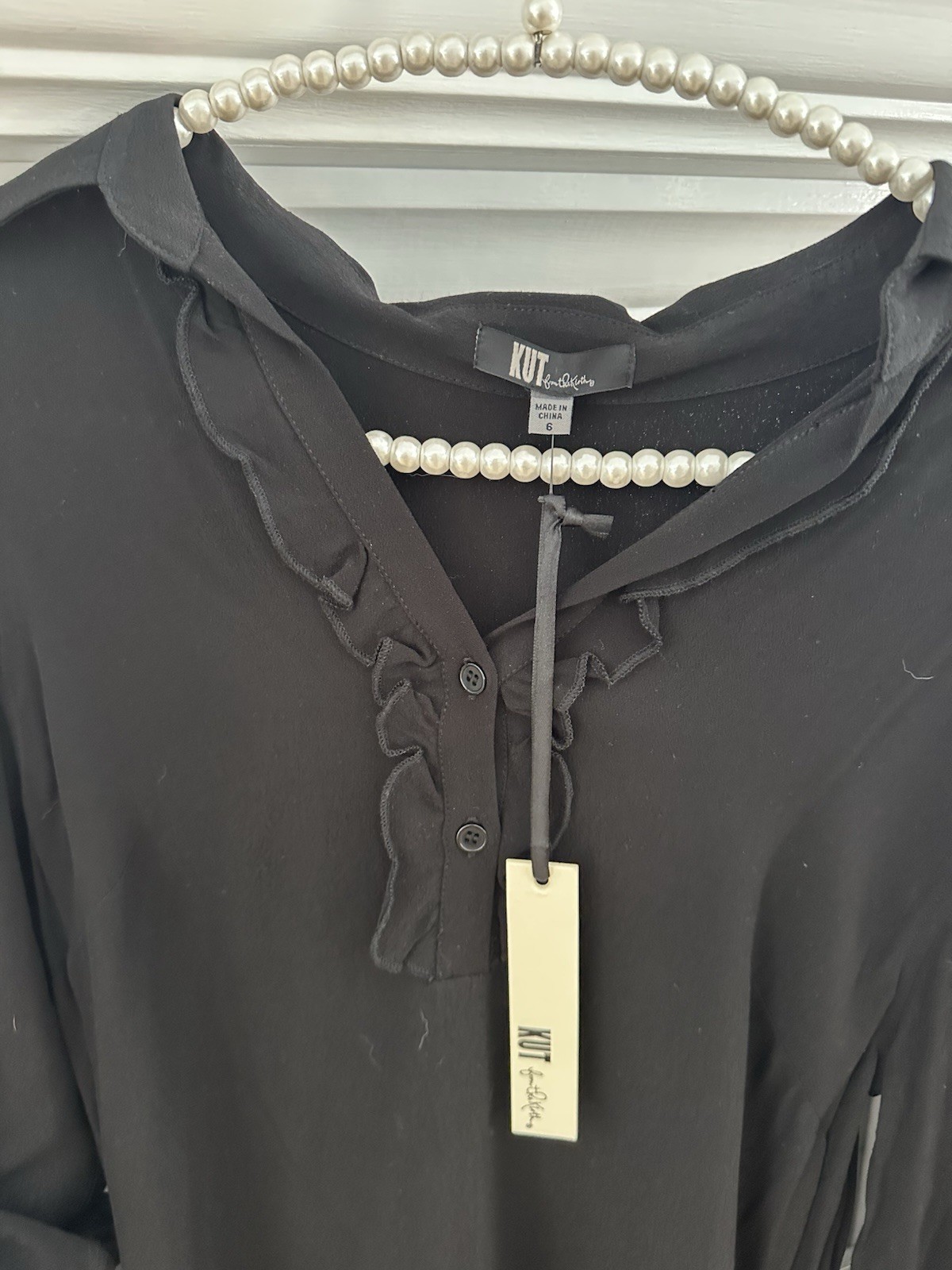 NWT KUT FROM THE KLOTH Sutton black DRESS button tab sleeves sz 6