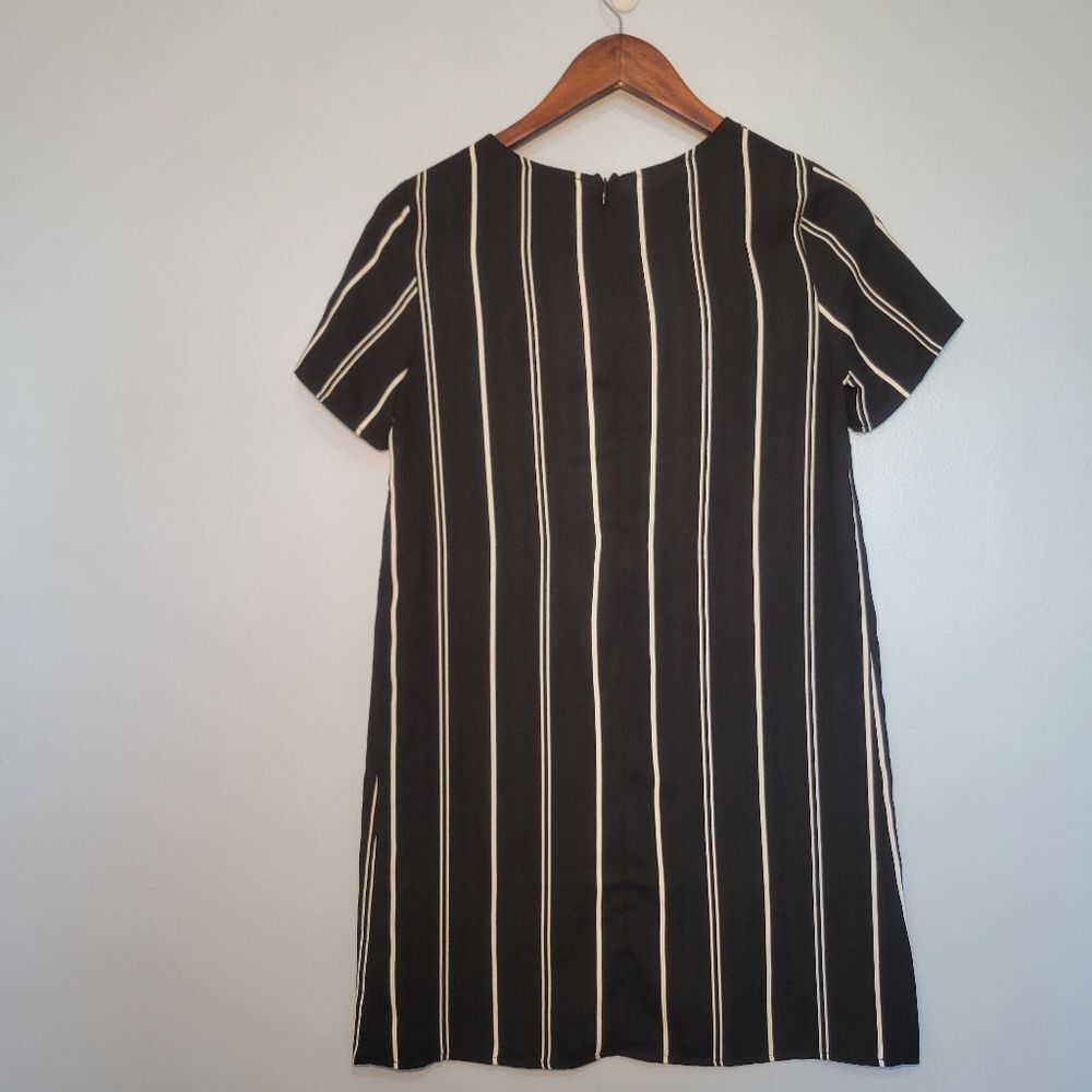 Forever 21 Black & White Striped T-shirt Dress Womens Size Small Sheath
