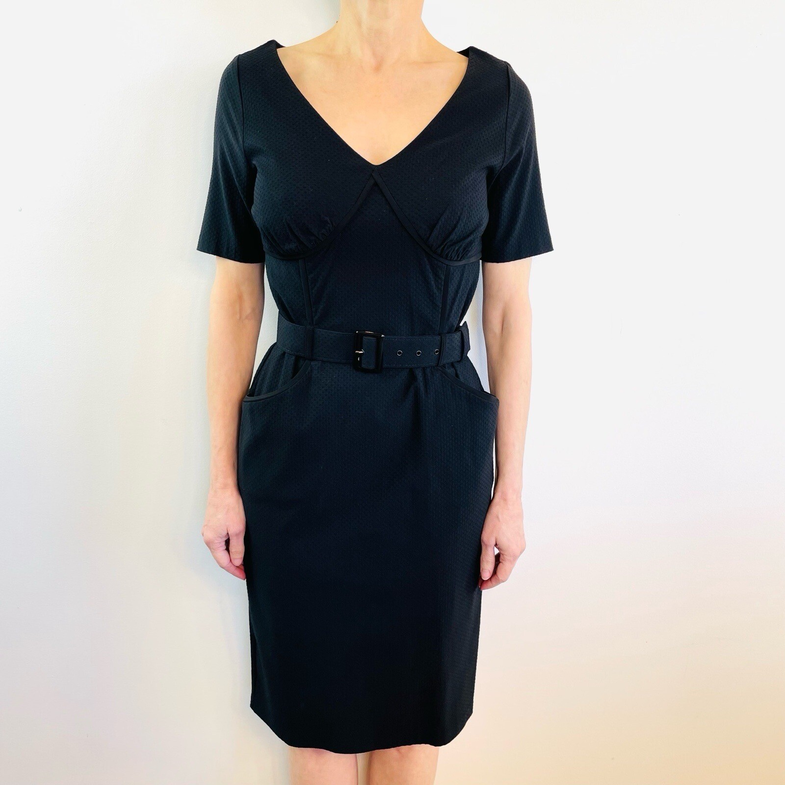 Leona Edmiston Frocks Size 1 (8 10) Black Short Sleeve Pencil Dress NWT