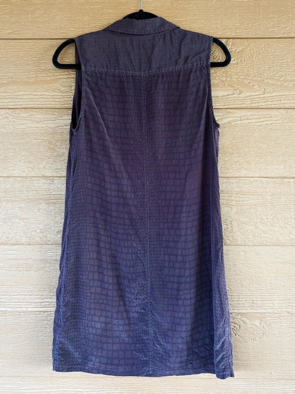 Equipment 100% Silk Sleeveless Button Dress w/ Subtle Geo Pattern in Plum -Sz M
