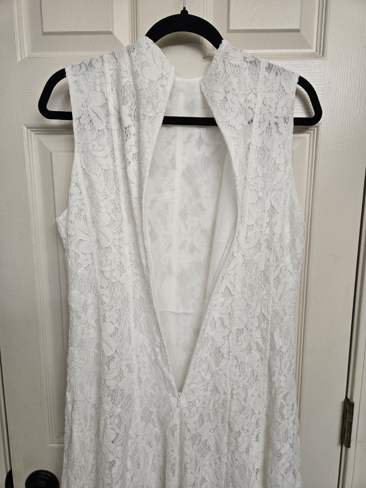 NWT Commense Mock Neck Sleeveless Semi-Sheer White Lace Maxi Dress, Large