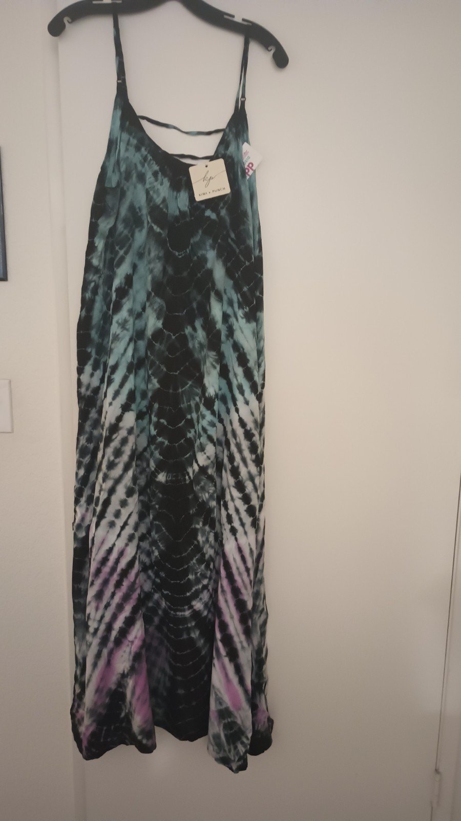 HELLO SPRING!!!!!!! BOLD black, blue, pink tie dye lounge dress new size XL $10