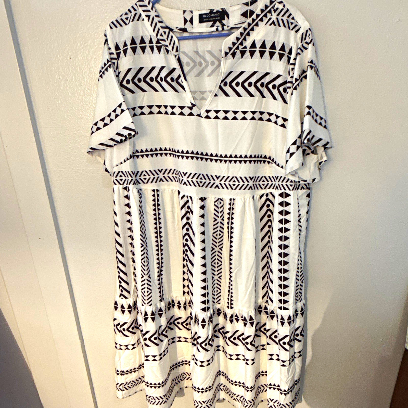 BLOOMCHIC Plus US 18-20 Brown/White Geometric/Aztec V-Neck Flutter A-Line SPU02