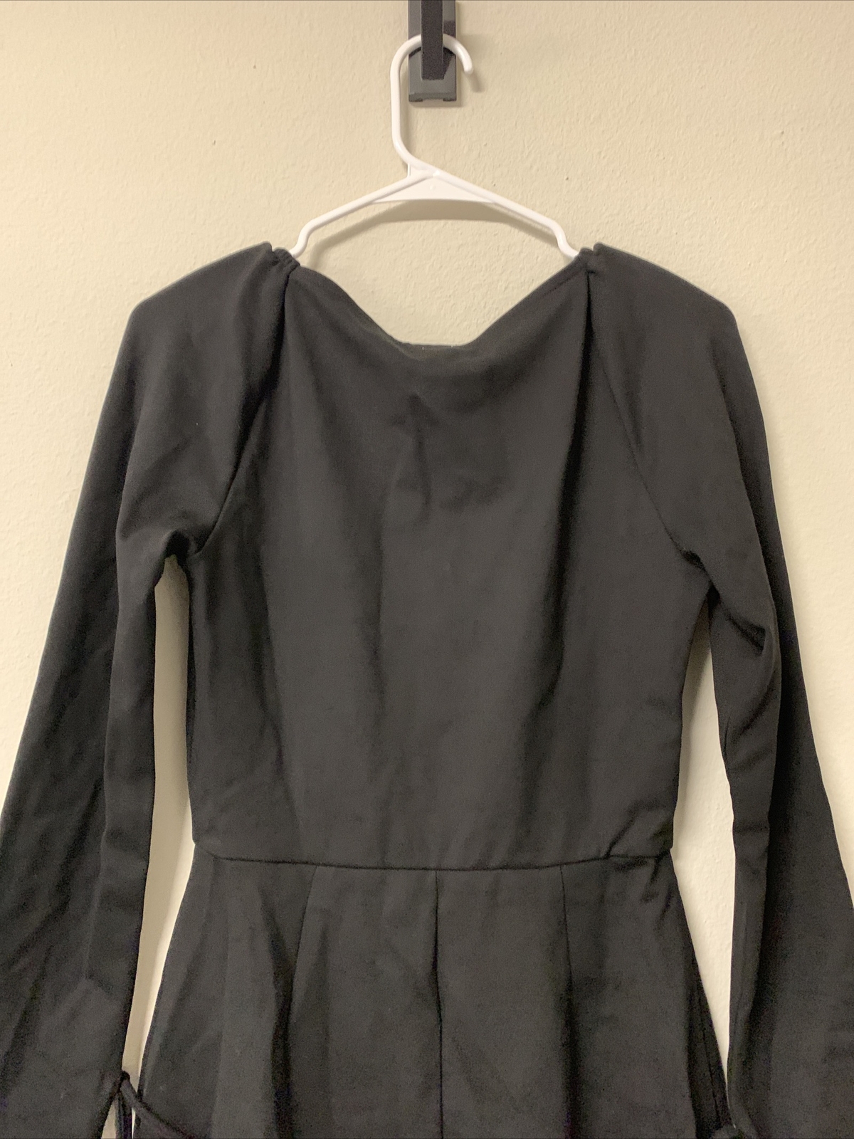 Miami for Francesca’s Black Long Flare Sleeve Mid Short Dress WOMENS SIZE MEDIUM