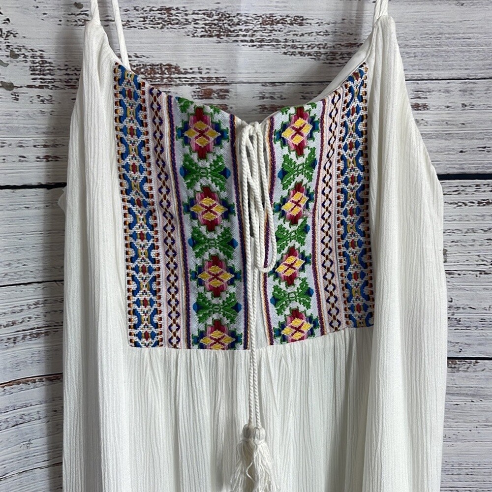 Way-In Dress Womens size Large embroidered Sleeveless  Boho tassels white New