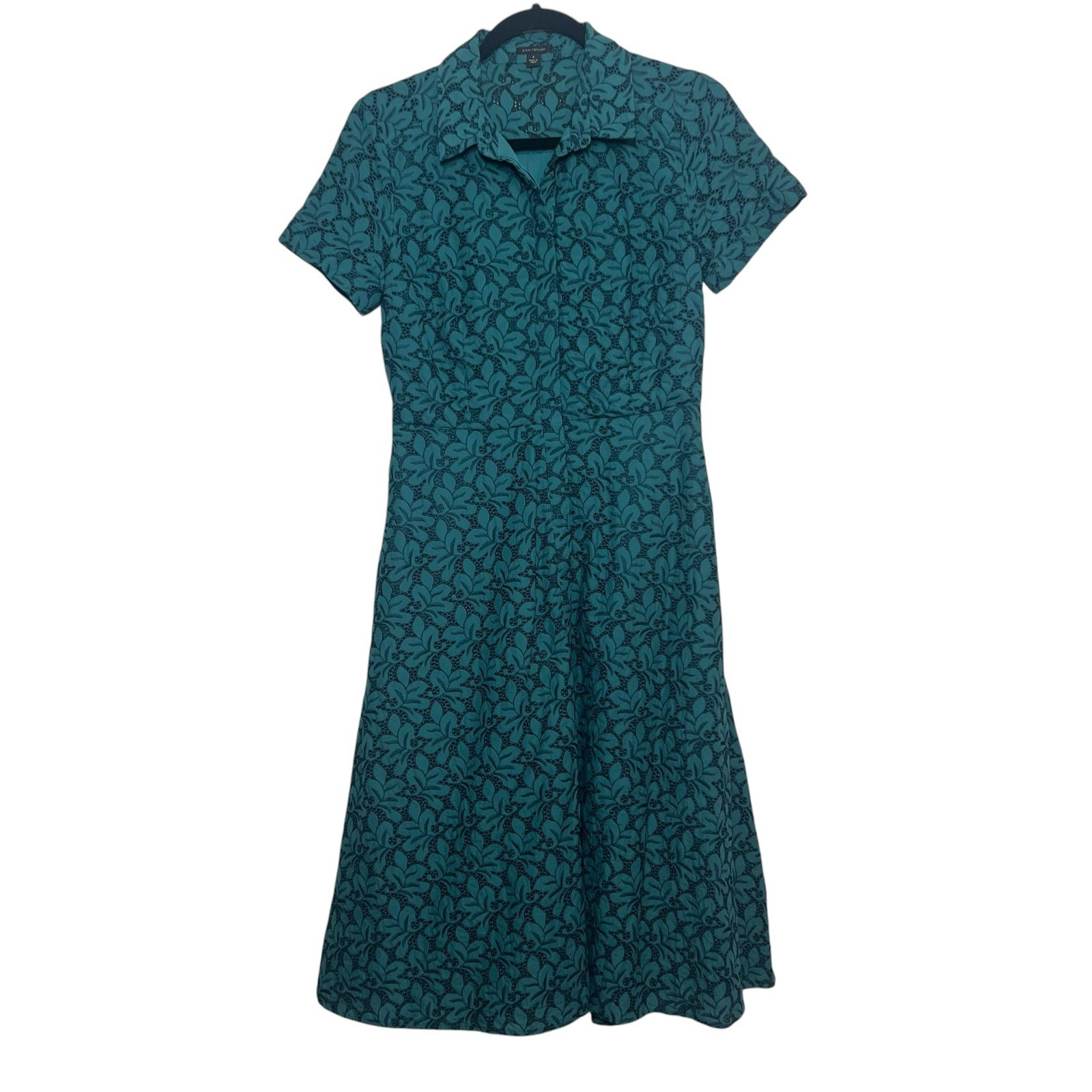 Ann Taylor Midi Shirt Dress Womens Size 4 Green Floral Eyelet Hidden Button