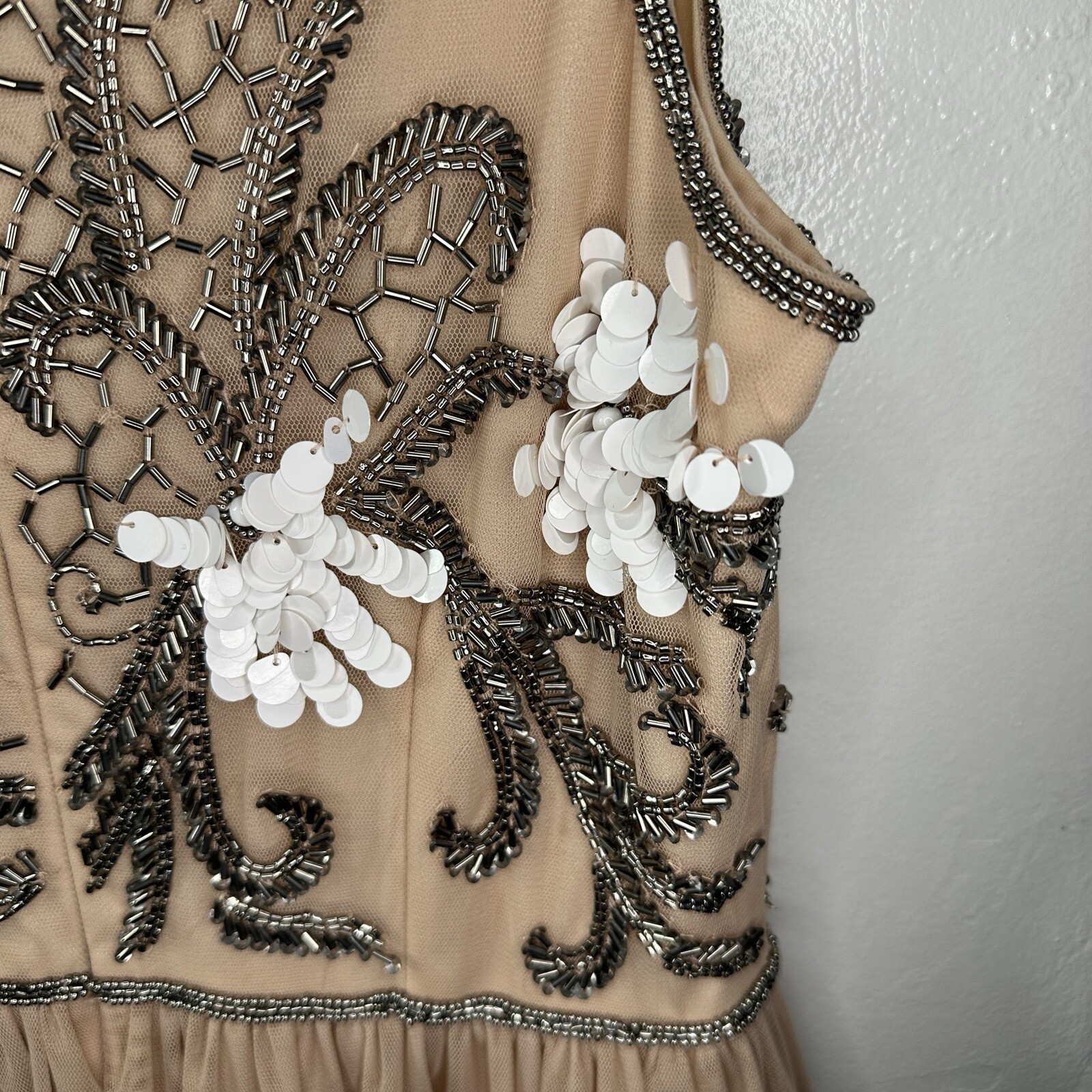 Gianni Bini Elise Beaded Sequin Midi Cocktail Dress Size 2 CHAMPAGNE Stunning