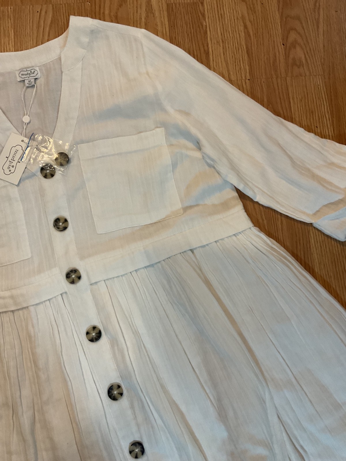 NWT-MUD PIE ADDISON BUTTON-UP DRESS WHITE sz.M Swing Hem V-Neck Lightweight Cott