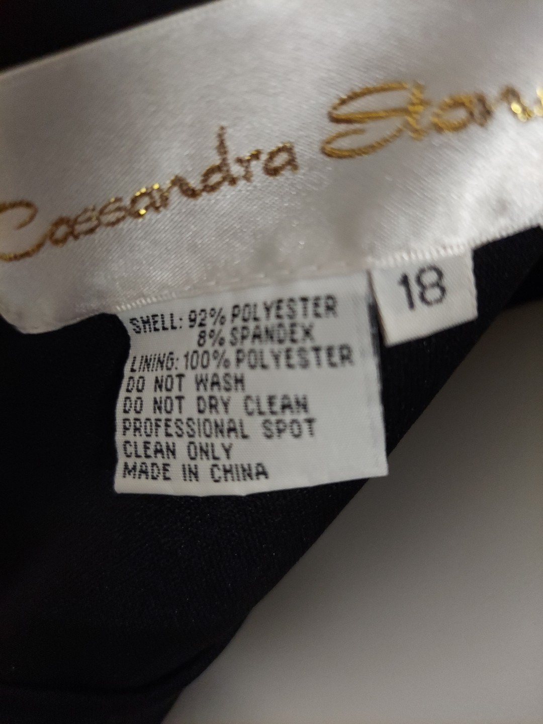 Cassandra Stone Size18 Black Gembust Vneck _shoulder Straps_zipback Stretch
