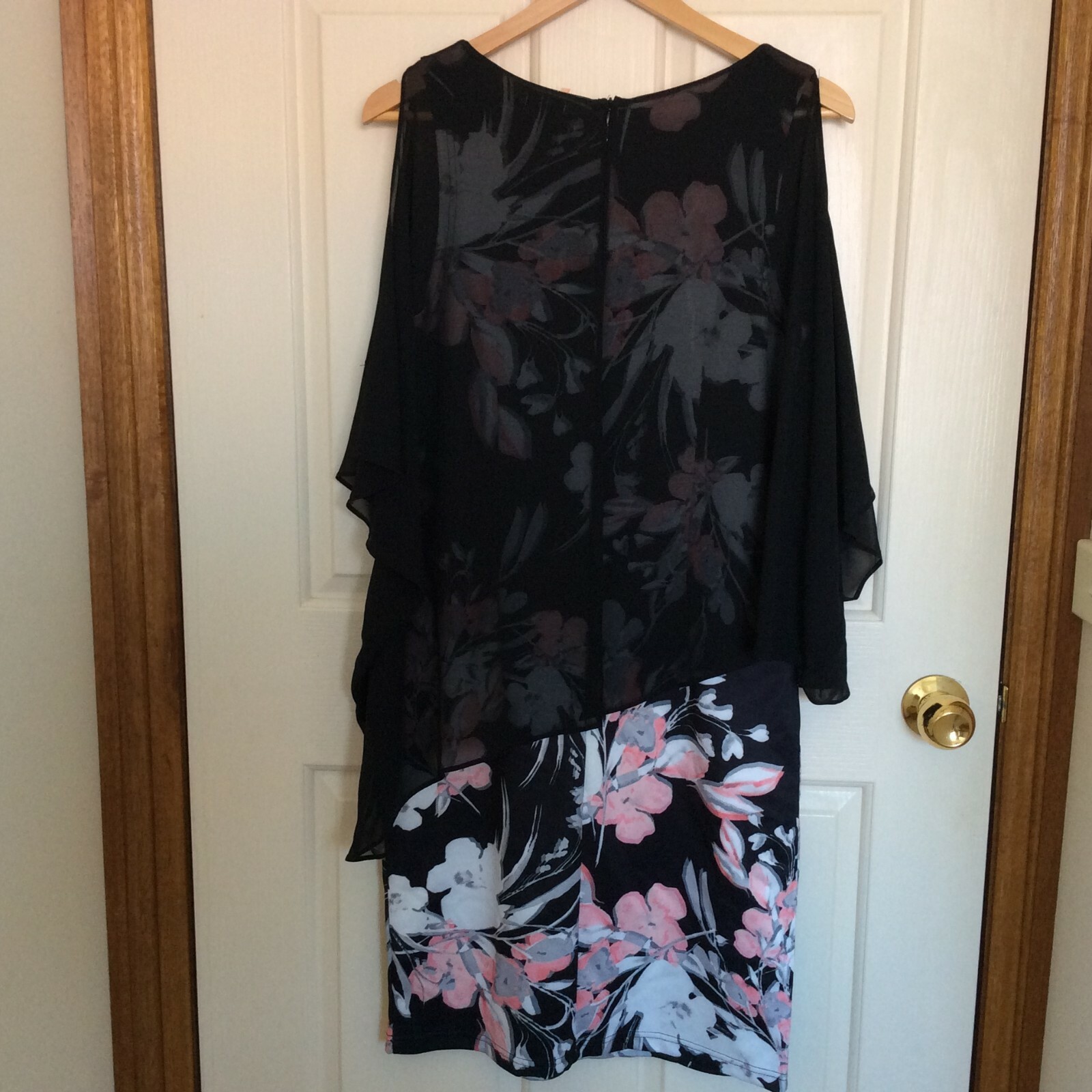 TEABERRY ANGLE CHIFFON OVERLAY WITH PINK/GREY FLORAL DRESS SIZE 8