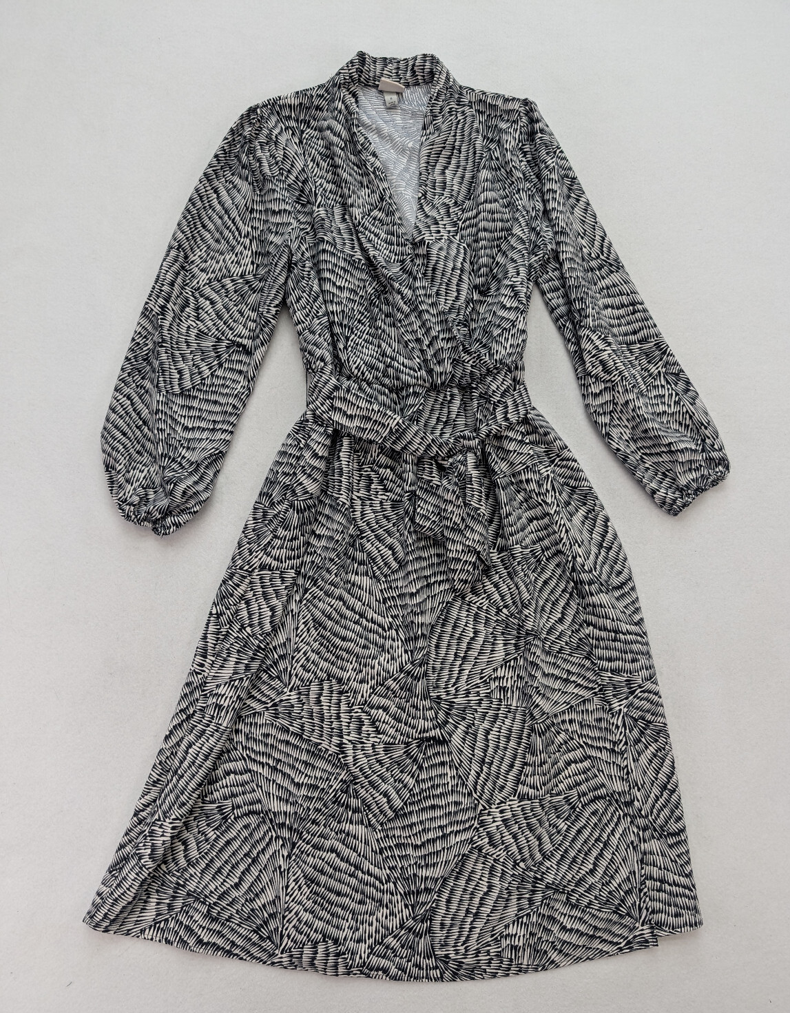 A New Day Women’s Dress Size M Black White Midi Belted Faux Wrap
