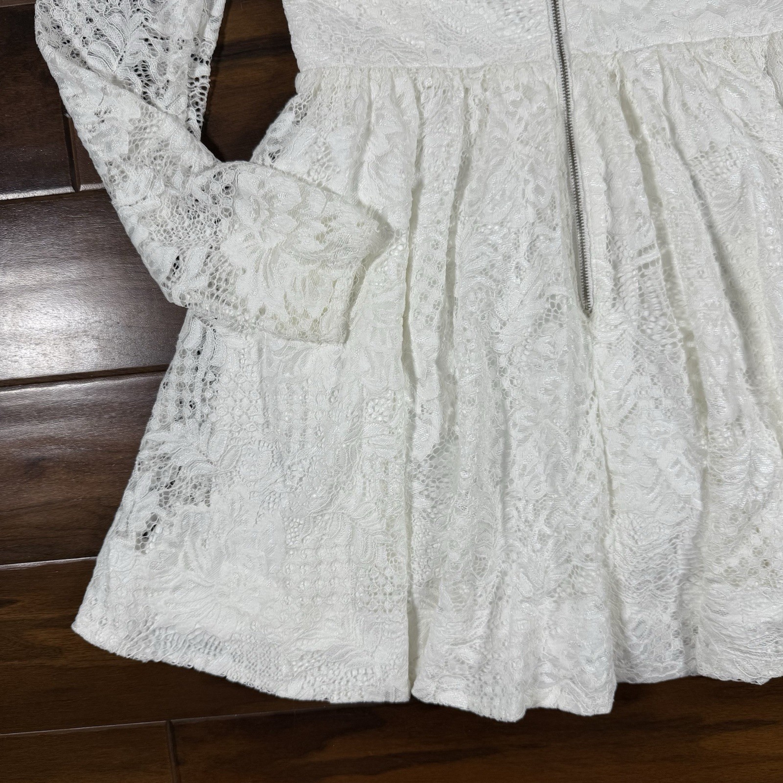 Bardot Size US 10 / XL / UK 14 / EU 42 Ivory Ellie Lace Corset Mini Dress