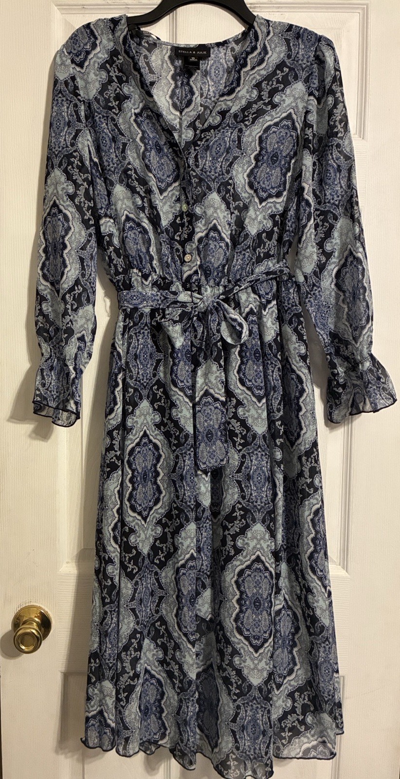 Stella & Julie Paisley Midi Dress Round Neck Blue Gray Long Sleeve Belted 10