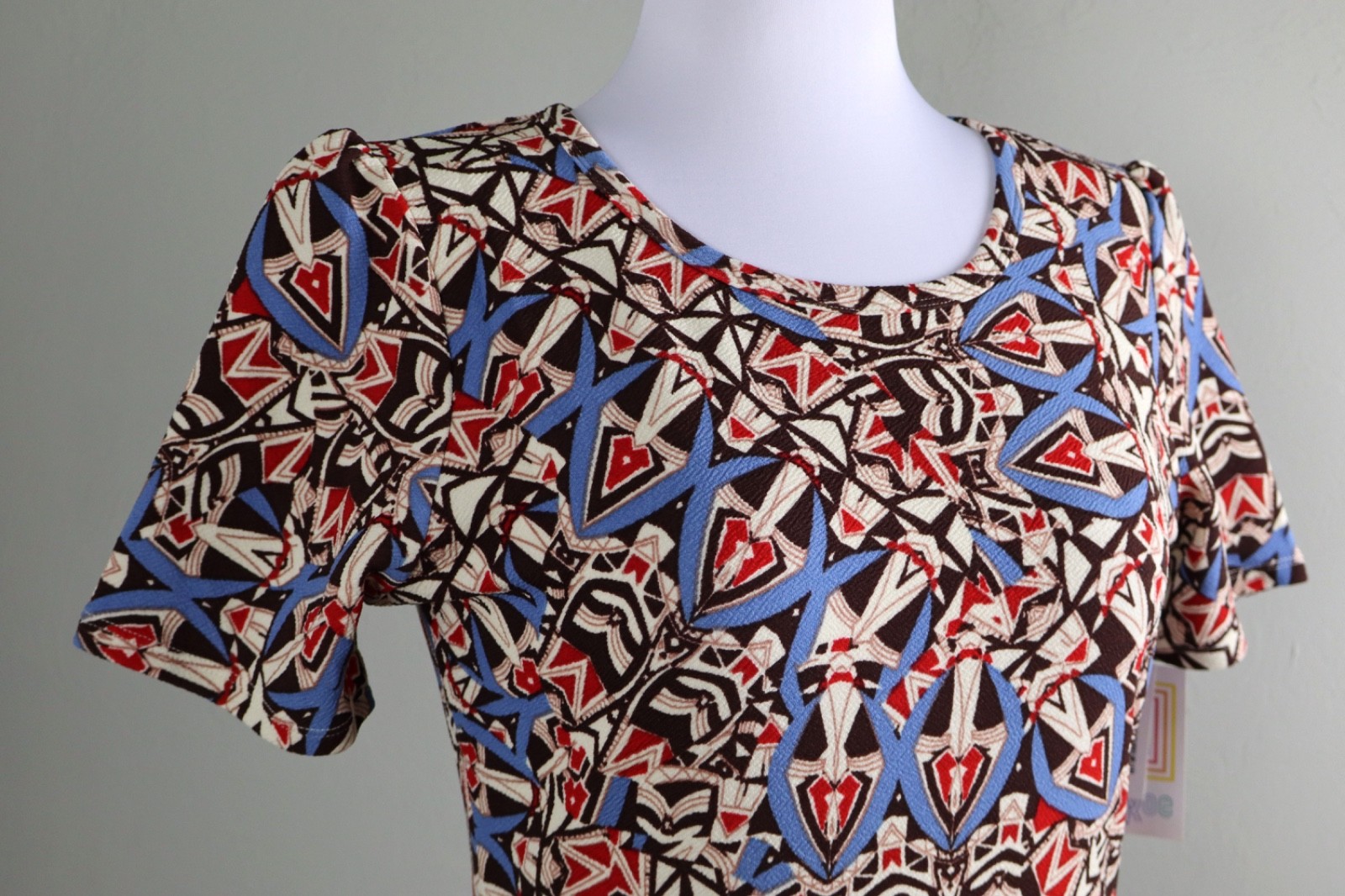 LULAROE NWT Textured Stretch Border Hem Blue Brown Geo Amelia Dress Size Large