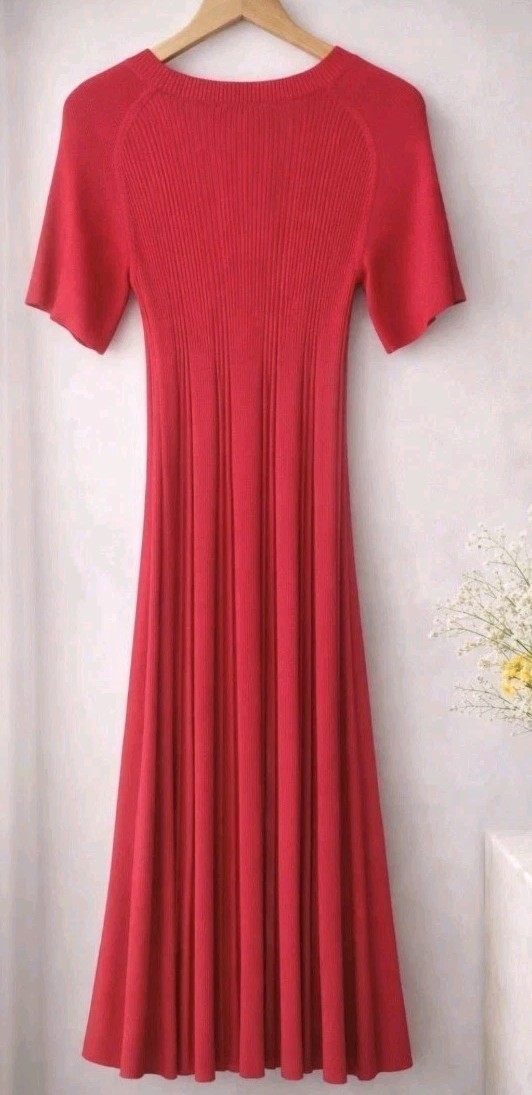 Scanlan Theodore Red Pleated Rib Knit Midi Dress AU 8 US 4 Small RRP $900 B502